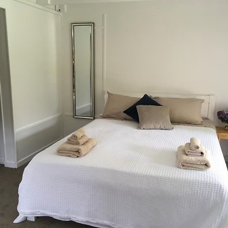 Oneroa Gardens Bed & Breakfast Екстериор снимка